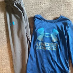 Size 5 boys Under Armour outfit!